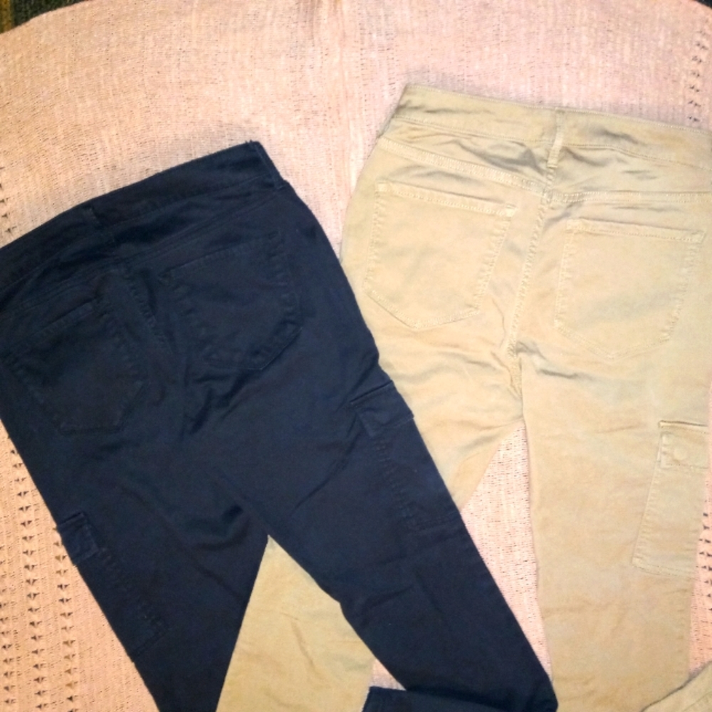 Woman size 4 Old Navy Rockstar Super Skinny High Rise Jeans Seceret Slim Pockets